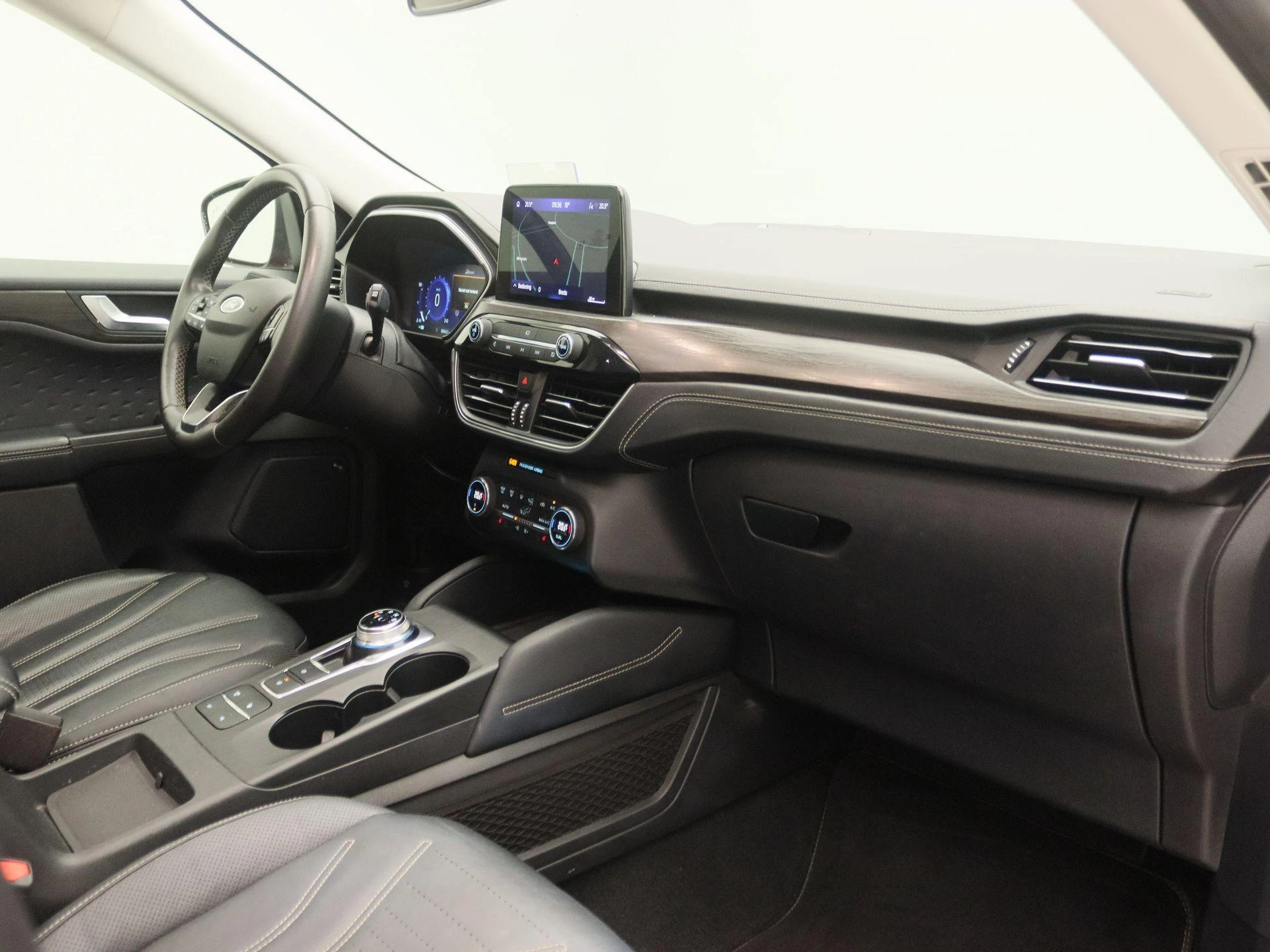Ford-Kuga-image-24