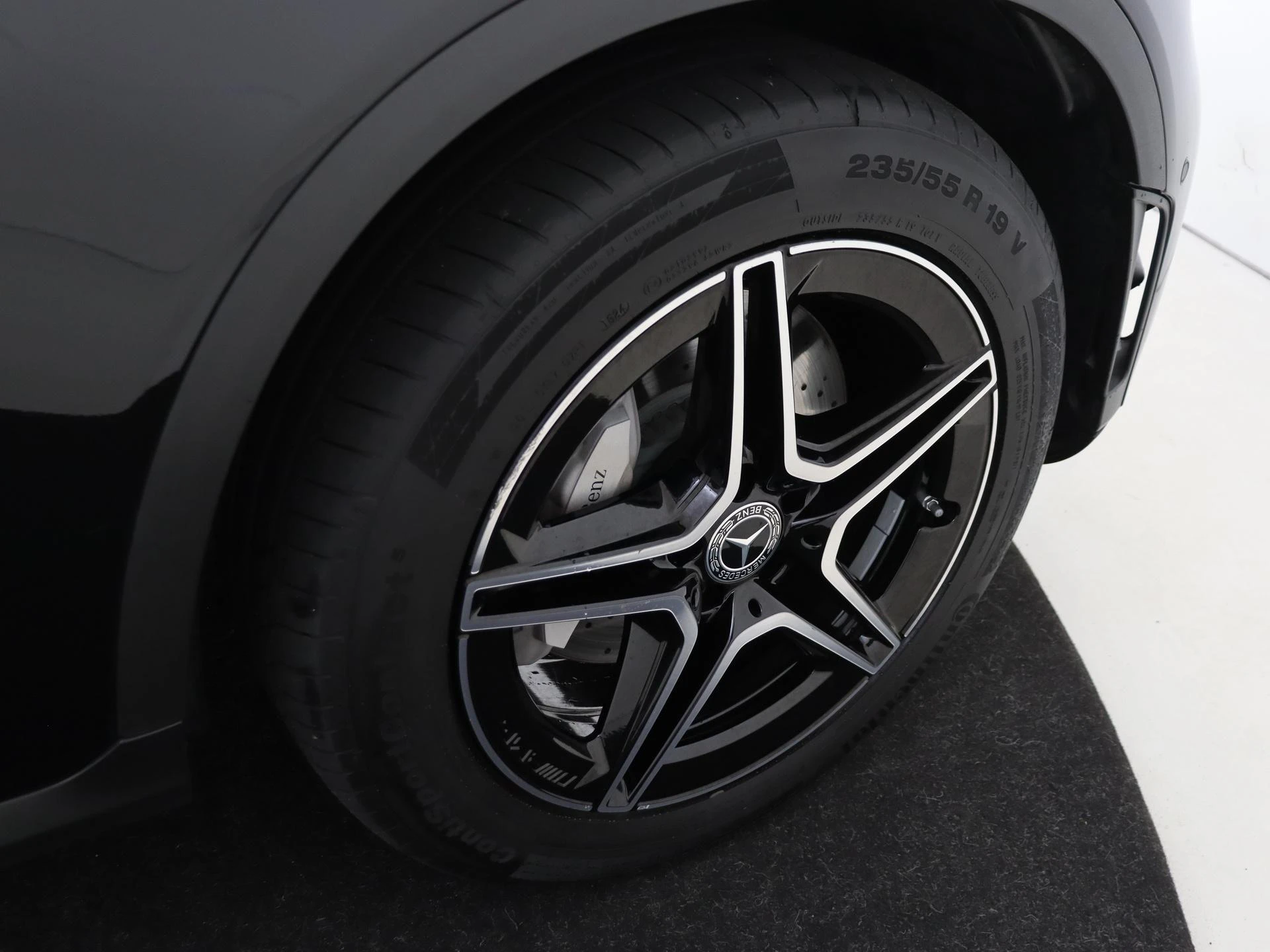 Mercedes-Benz-GLC-image-3