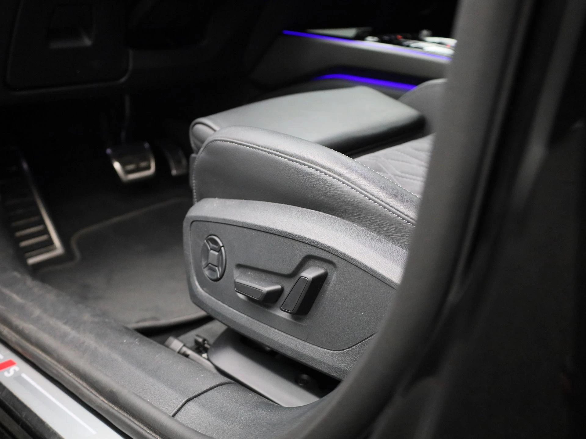 Audi-A6-image-39
