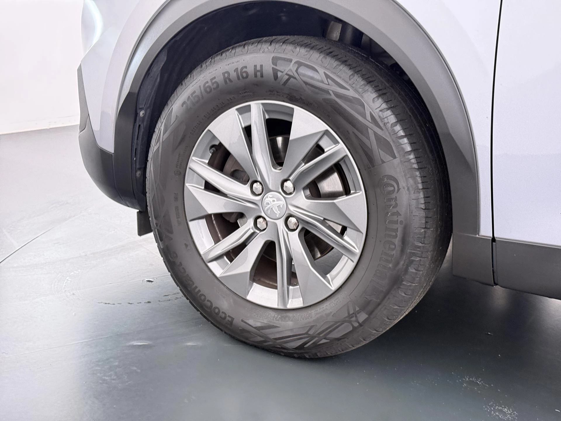 Peugeot-2008-image-10