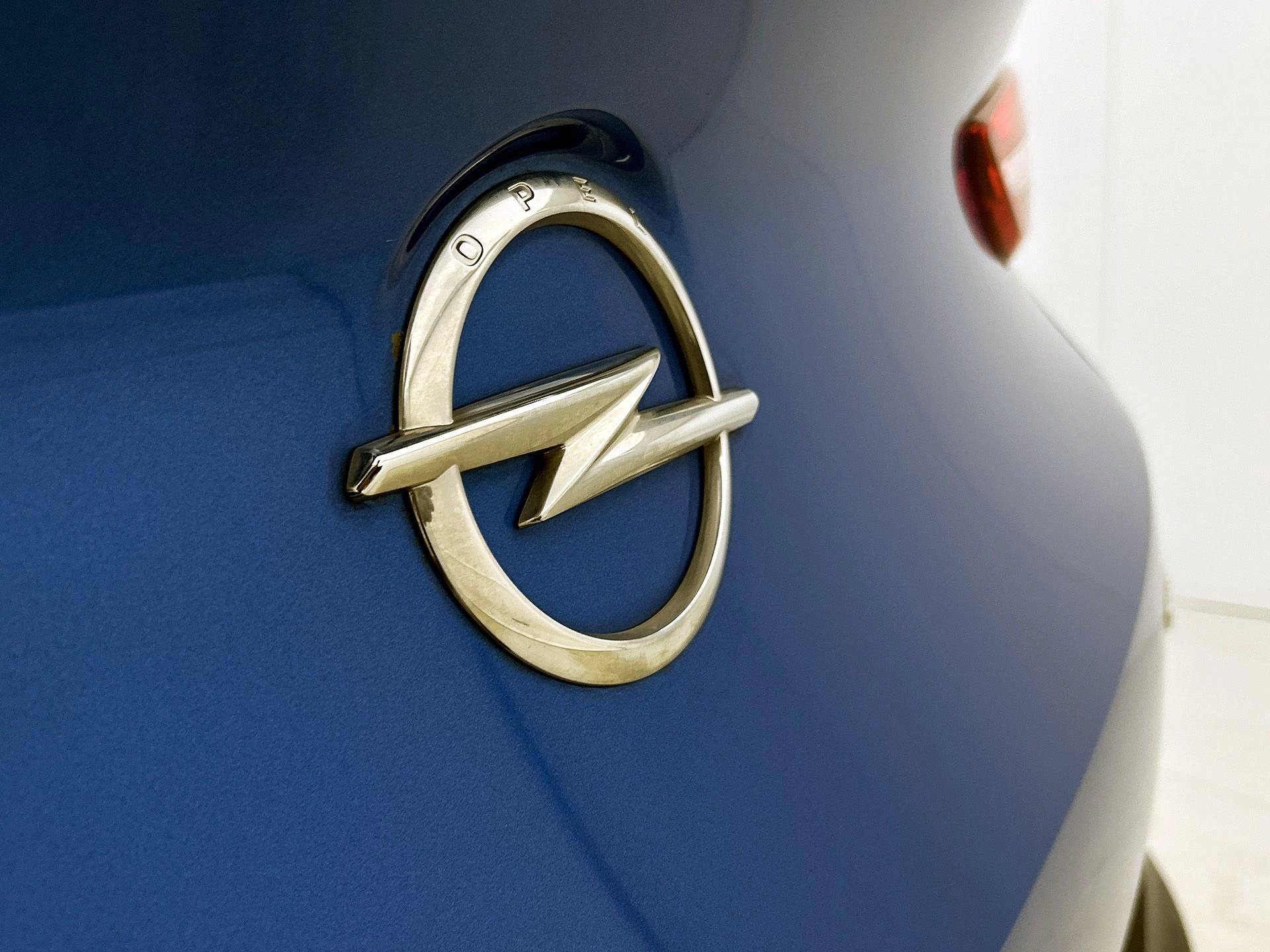 Opel Grandland X 1.2 Turbo Business +