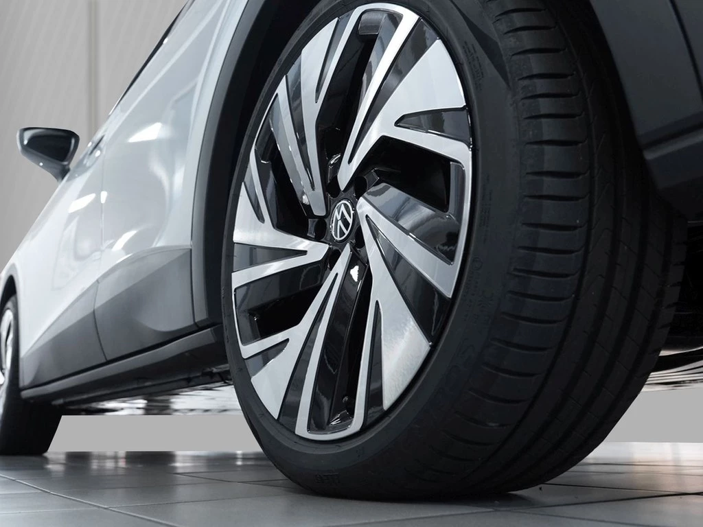 Volkswagen ID.4 77 kWh Autom. Pro AHK Wärmepumpe Tech-Paket