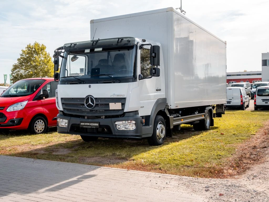 Mercedes-Benz-Atego-image-6
