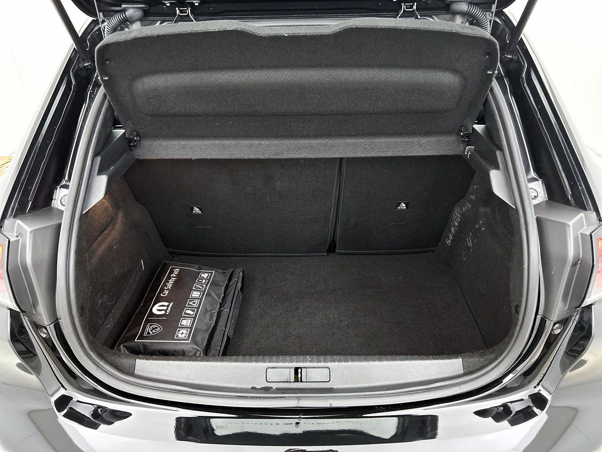 Peugeot-208-image-15