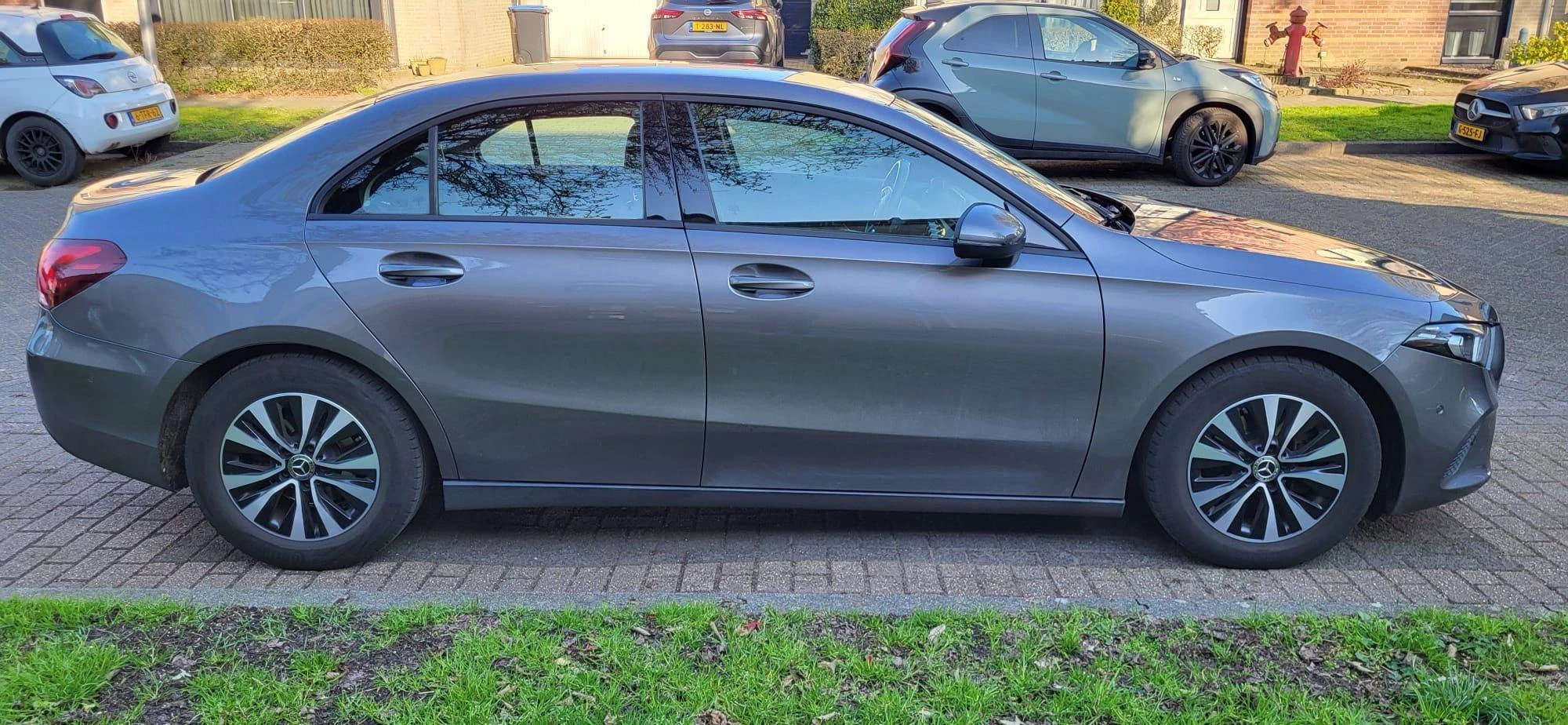 Mercedes-Benz-A-Klasse-image-5