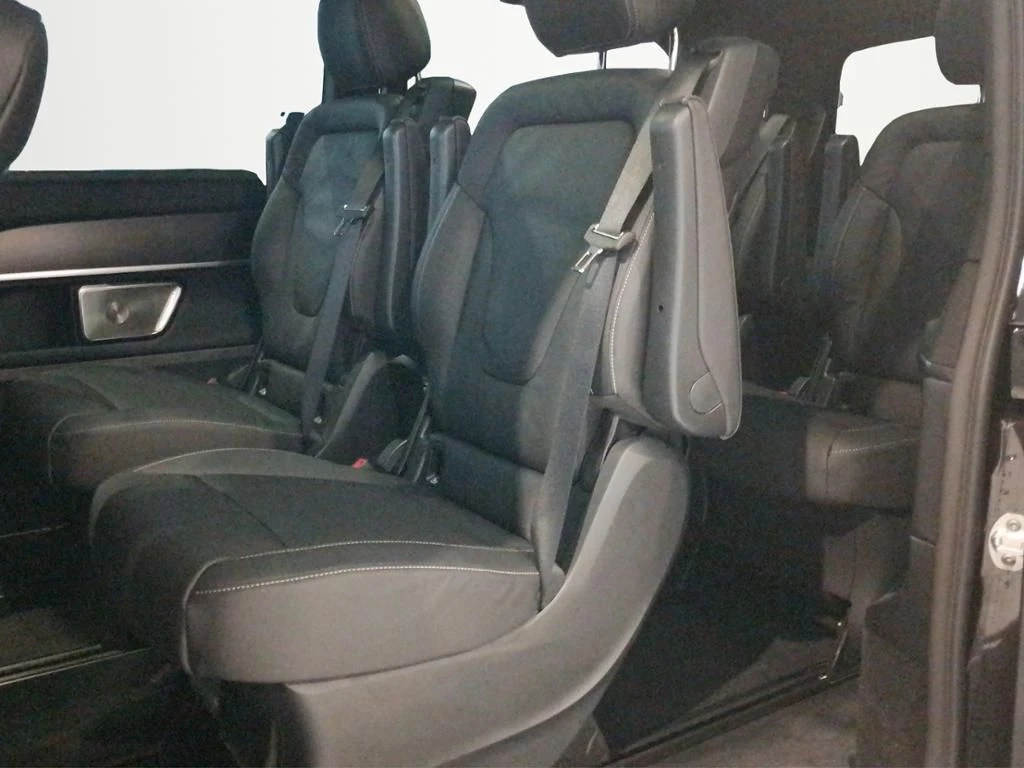 Mercedes-Benz-V-Klasse-image-16