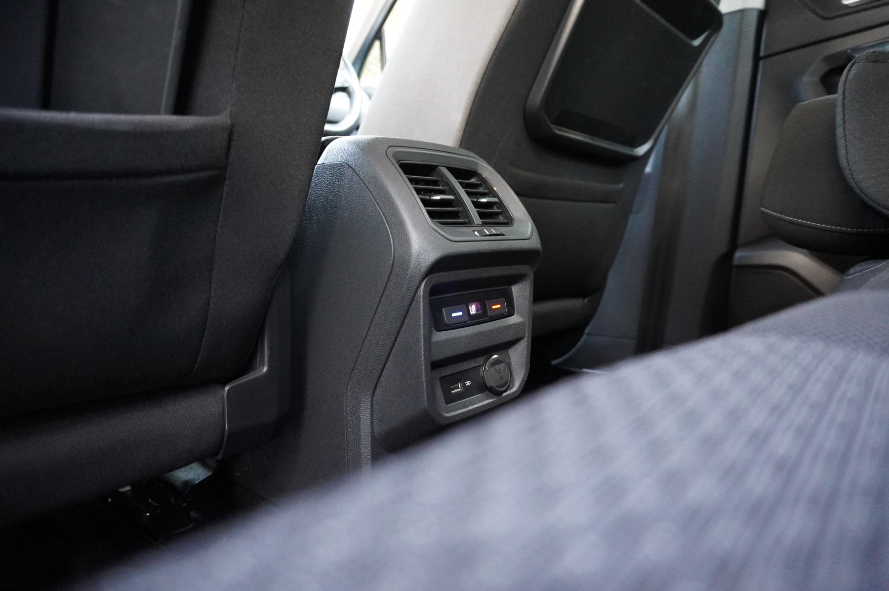 Volkswagen-Tiguan Allspace-image-42