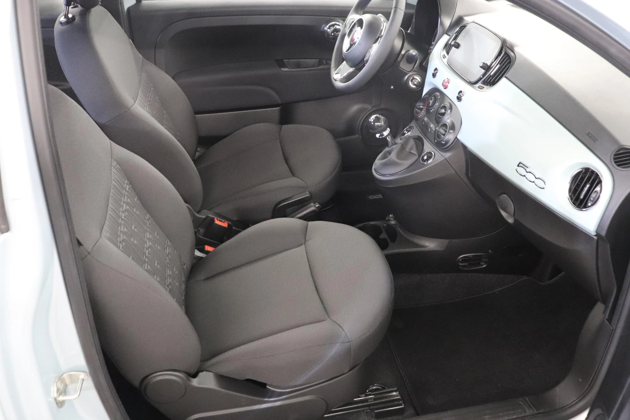 Fiat 500 (3-d) 1.0 Hybrid 70 Dolcevita 51kW