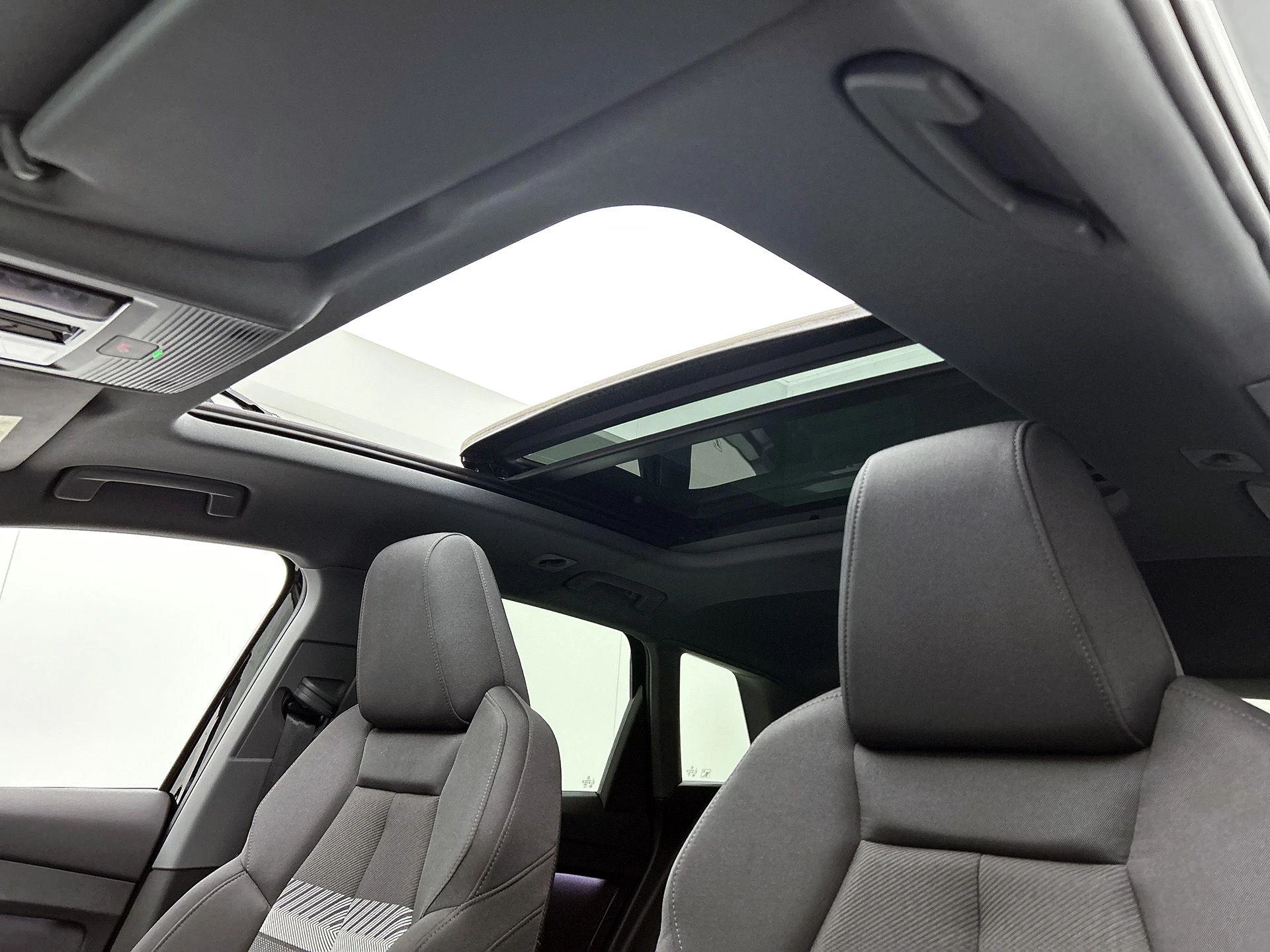 Audi-Q4 e-tron-image-28