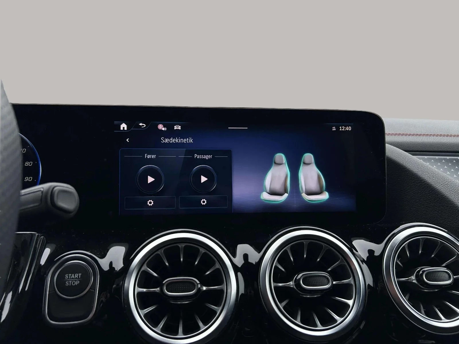 Mercedes-Benz-EQA-image-21