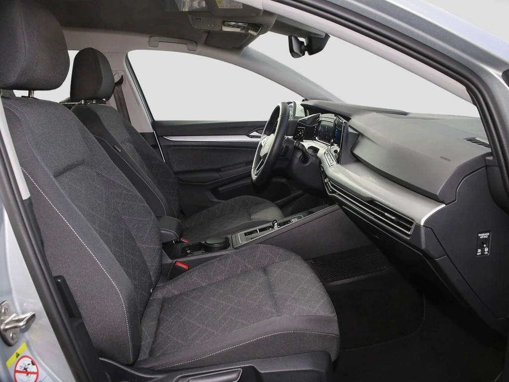 Volkswagen Golf Variant 2.0 TDI DSG Life Navi/RFK/LED