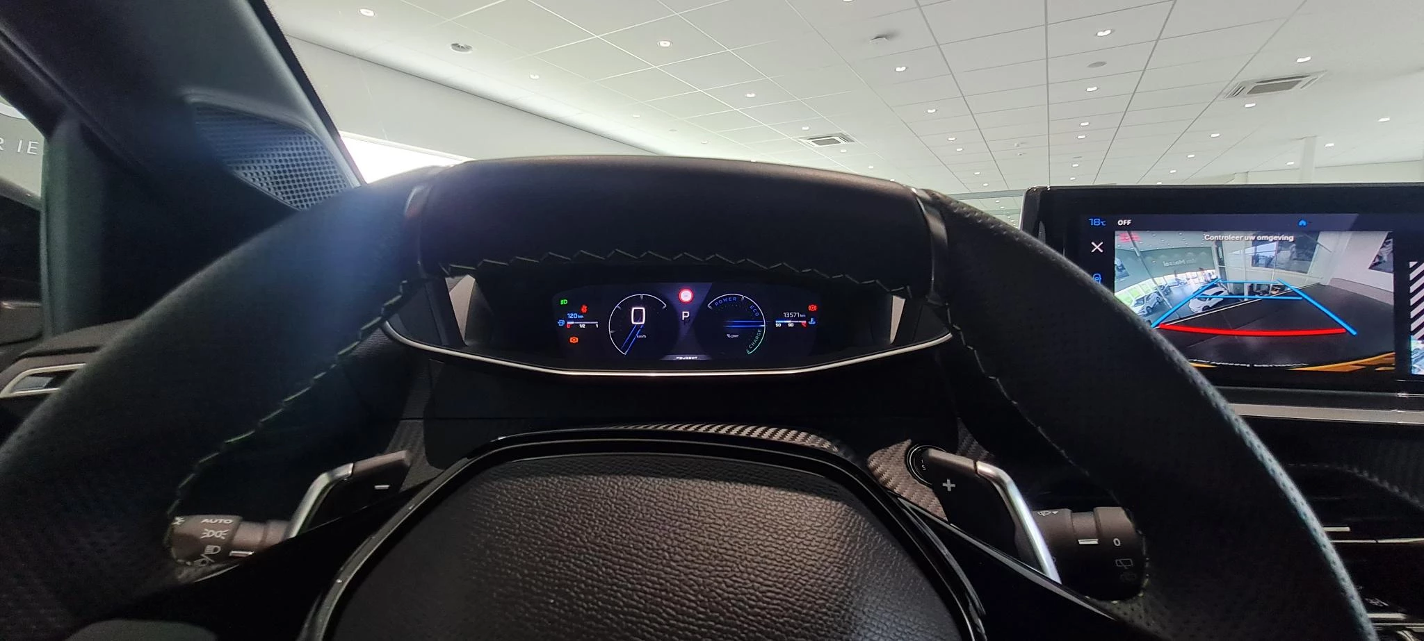 Peugeot 208 Hybrid 100 e-DCS6 GT