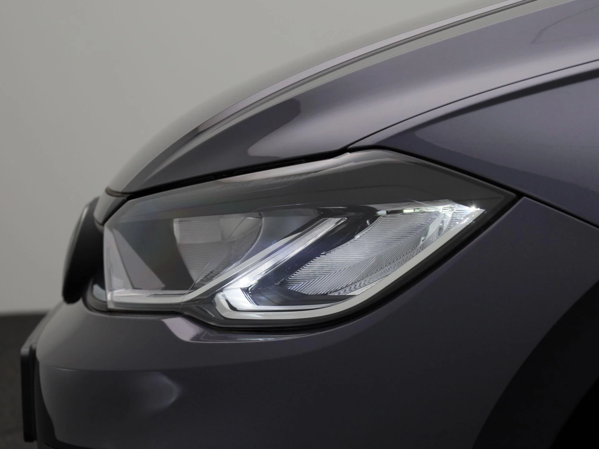 Volkswagen-Polo-image-14