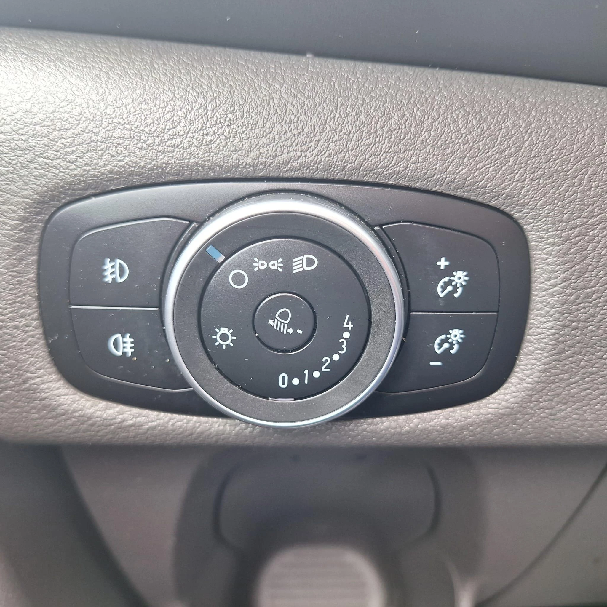 Ford Transit Custom 300 2.0 TDCI L2H1 Trend