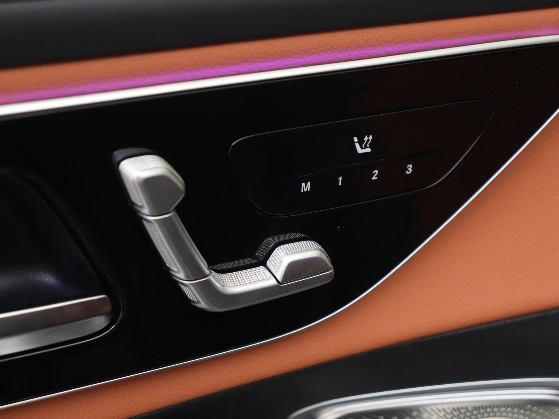 Mercedes-Benz-GLC-image-24