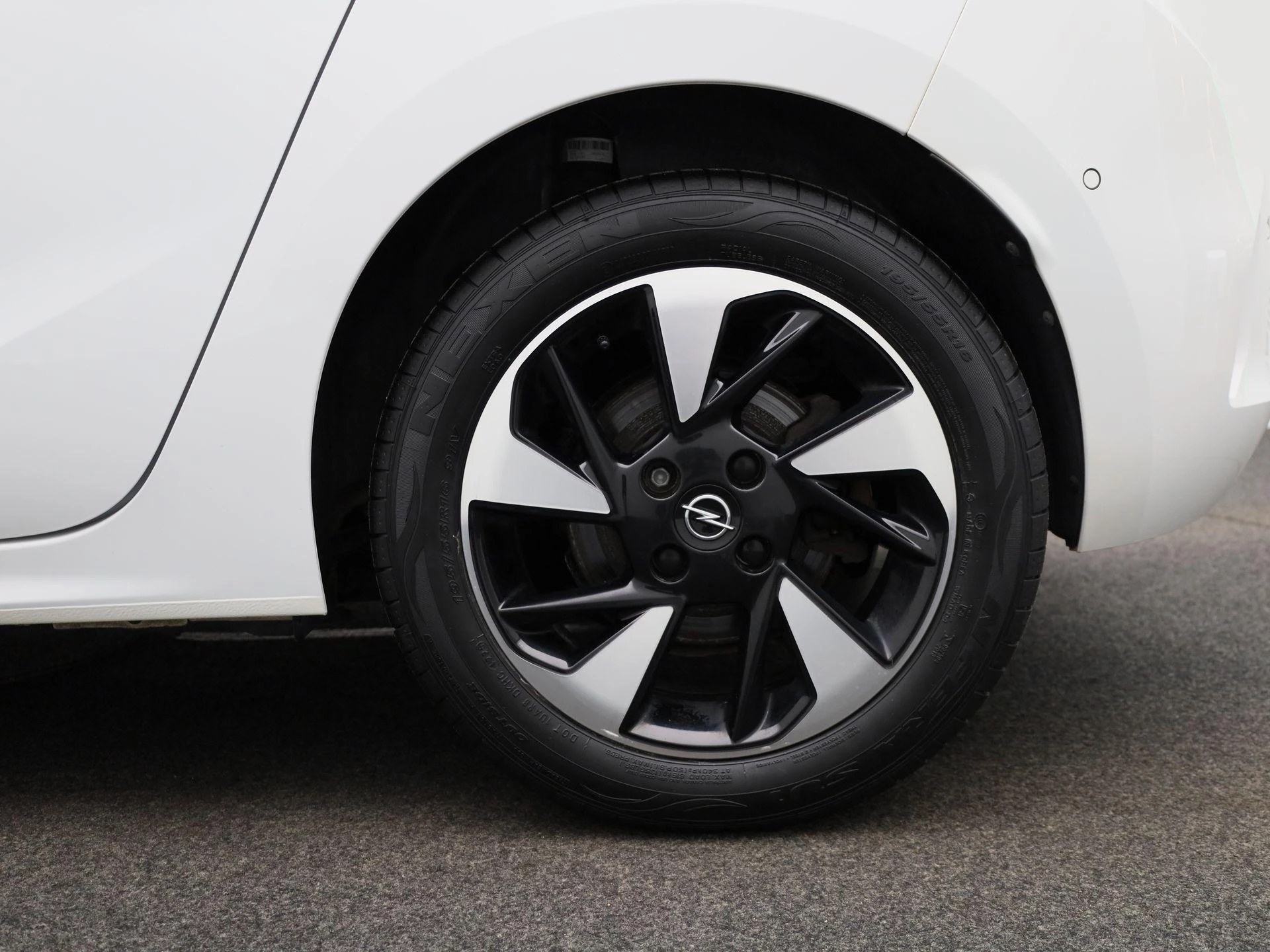 Opel-Corsa-e-image-12