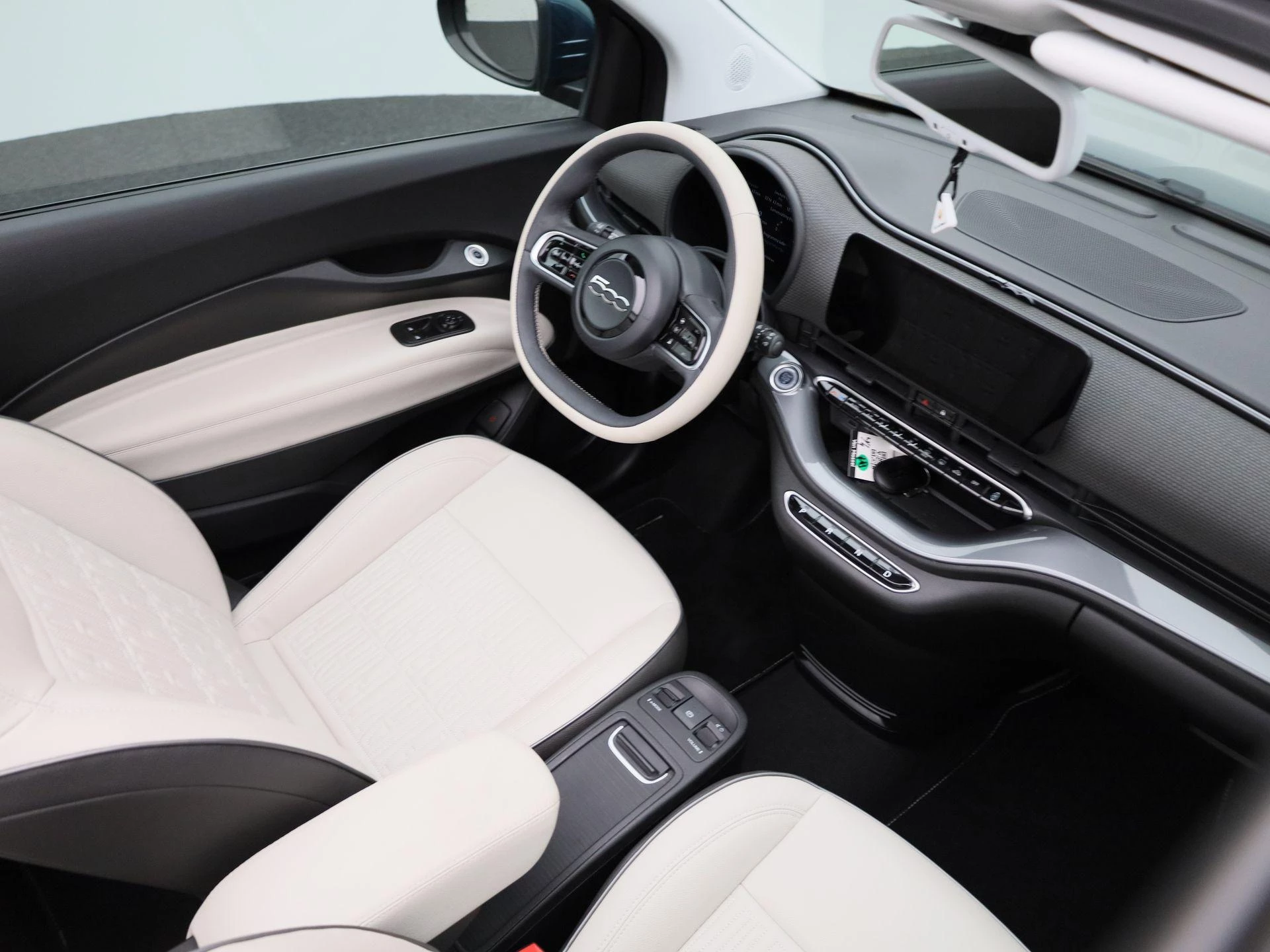 Fiat 500C La Prima 42 kWh