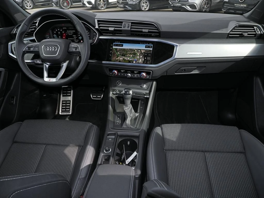 Audi-Q3-image-12