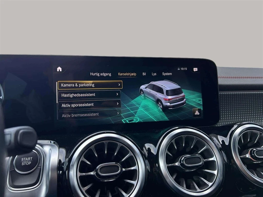 Mercedes-Benz-EQB-image-17