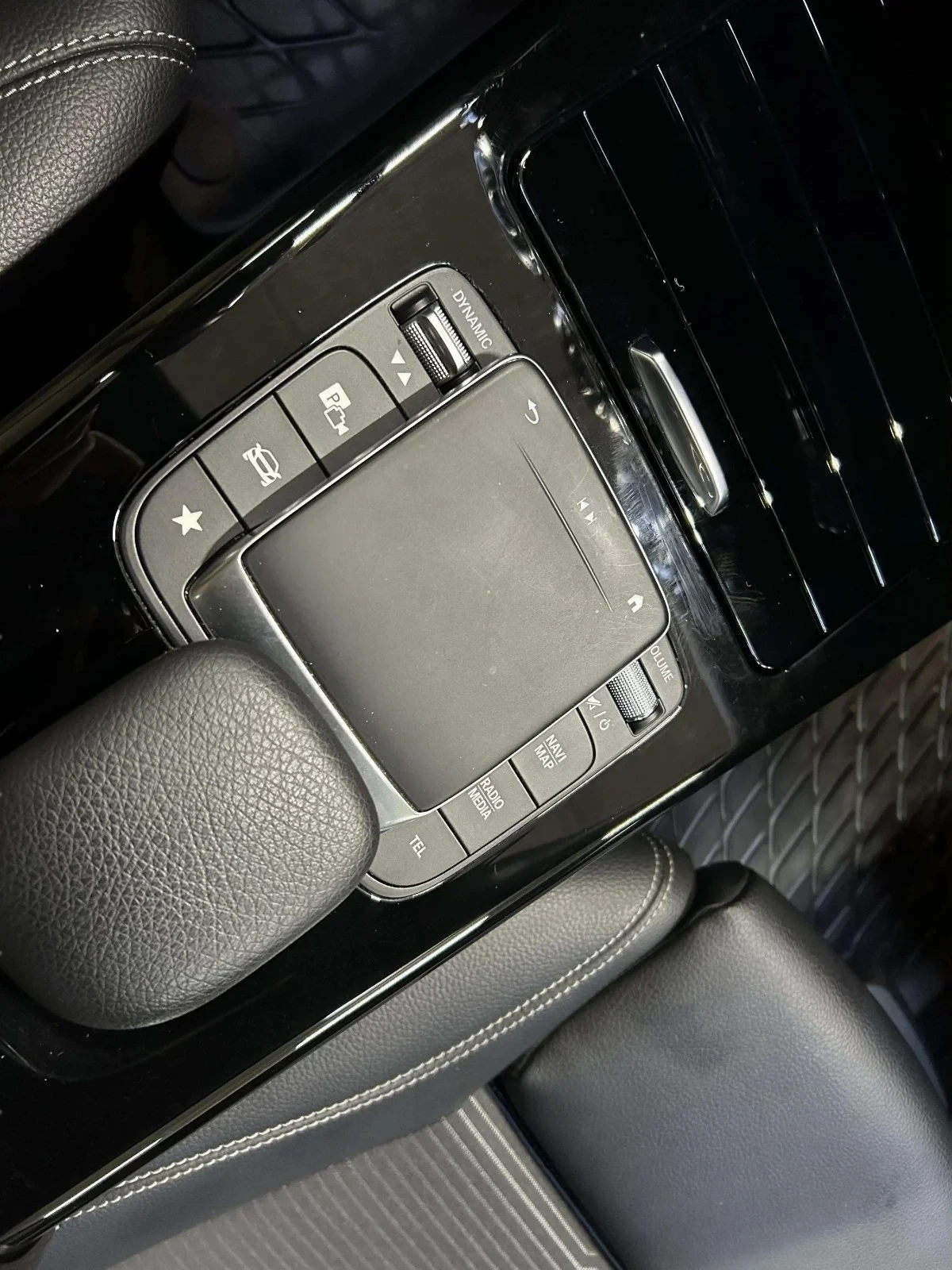 Mercedes-Benz A-Klasse A250 e Advantage aut.