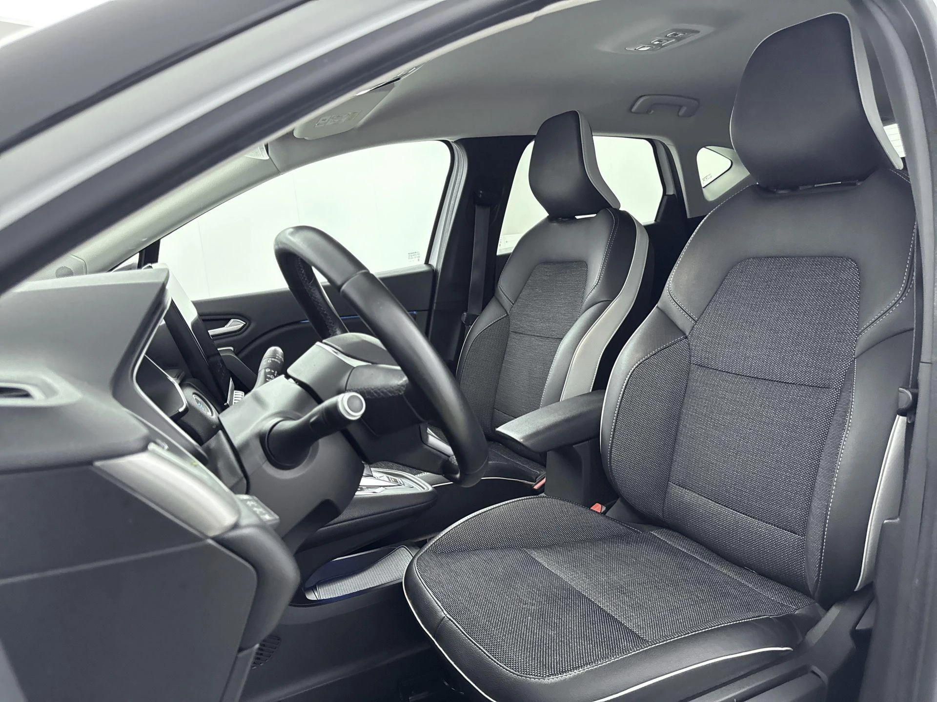Renault-Captur-image-21