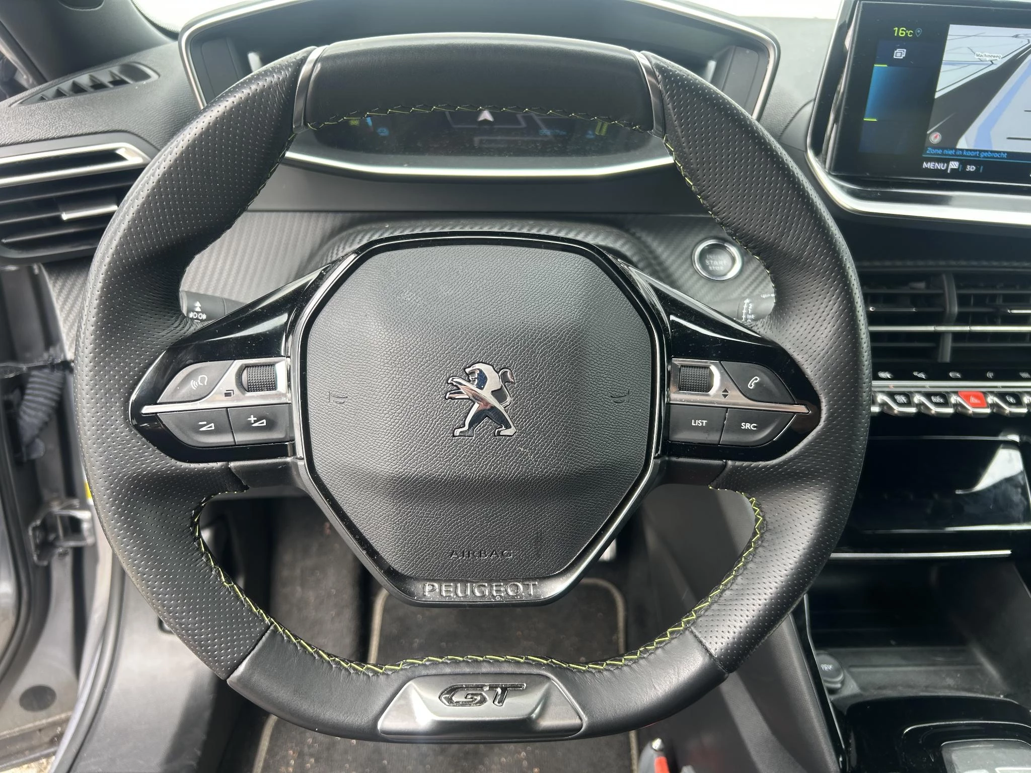 Peugeot-e-2008-image-10
