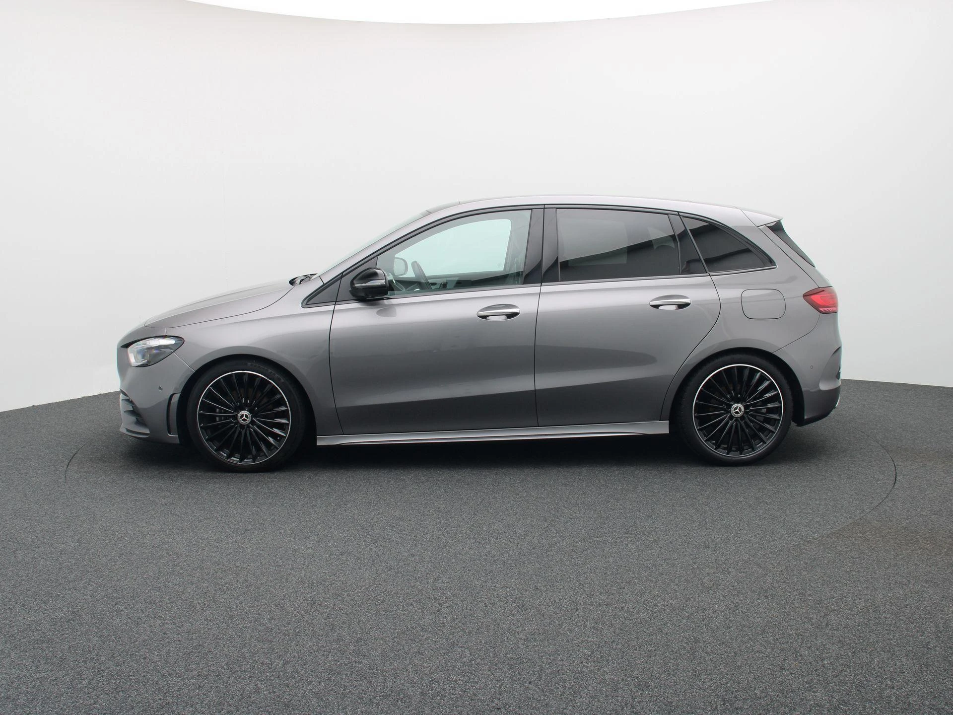 Mercedes-Benz-B-Klasse-image-3