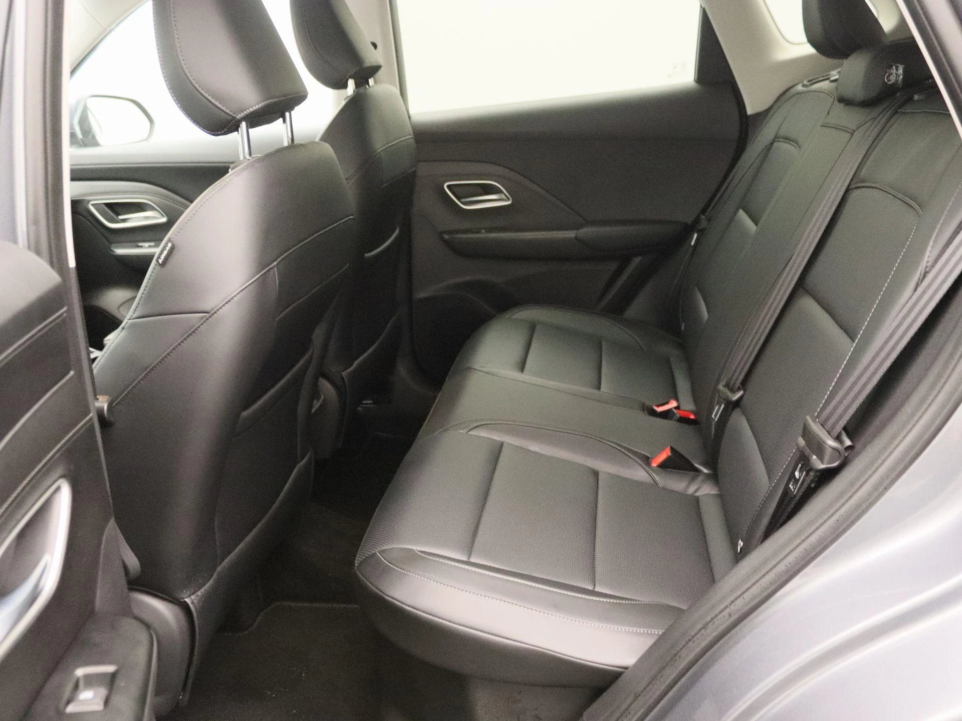 MG-ZS-image-12