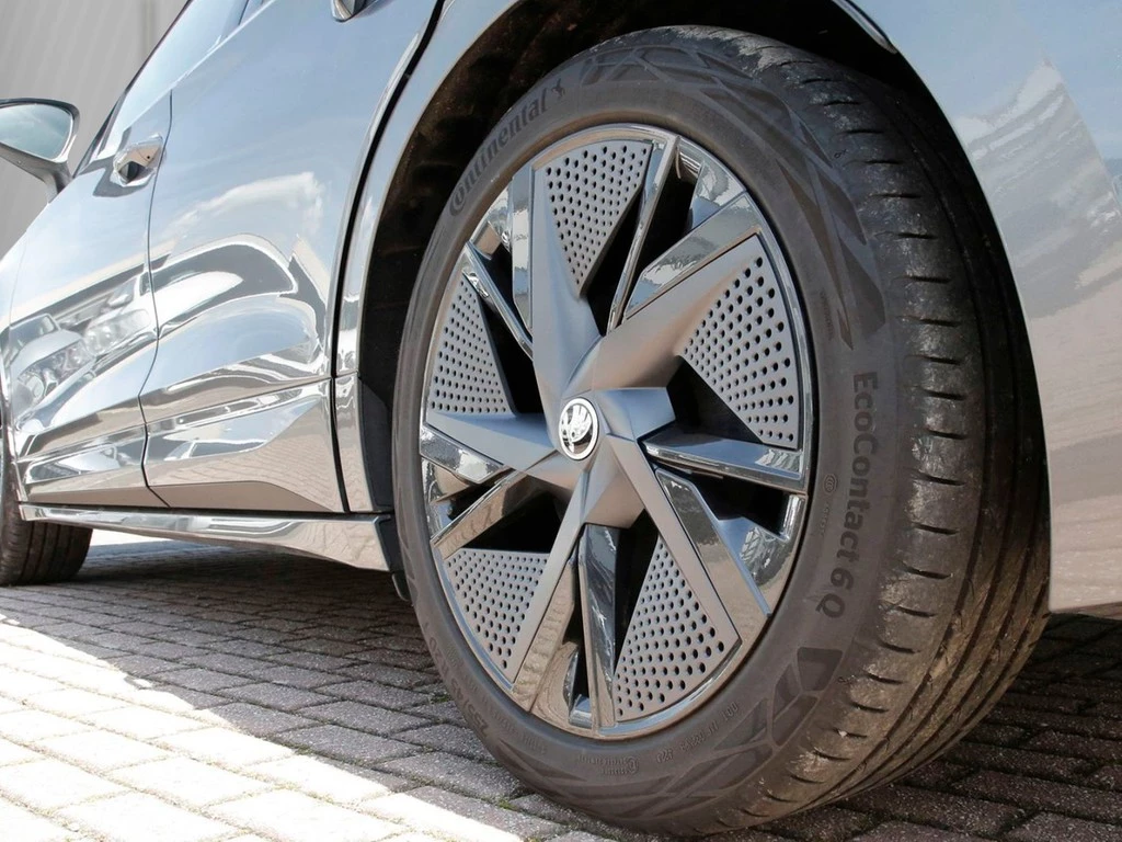 Škoda Enyaq Coupe RS Lounge 20" ACC Pano AHK Canton