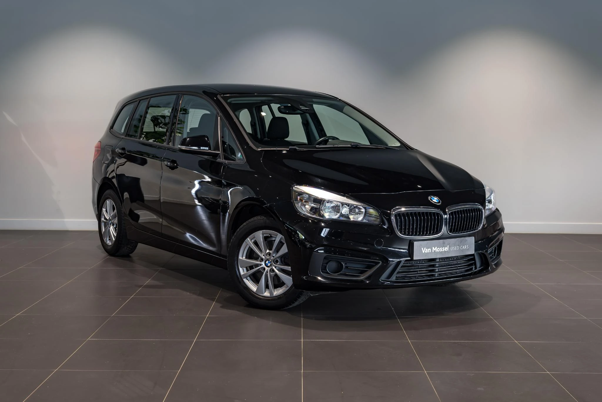 BMW-2 Reeks-image-1