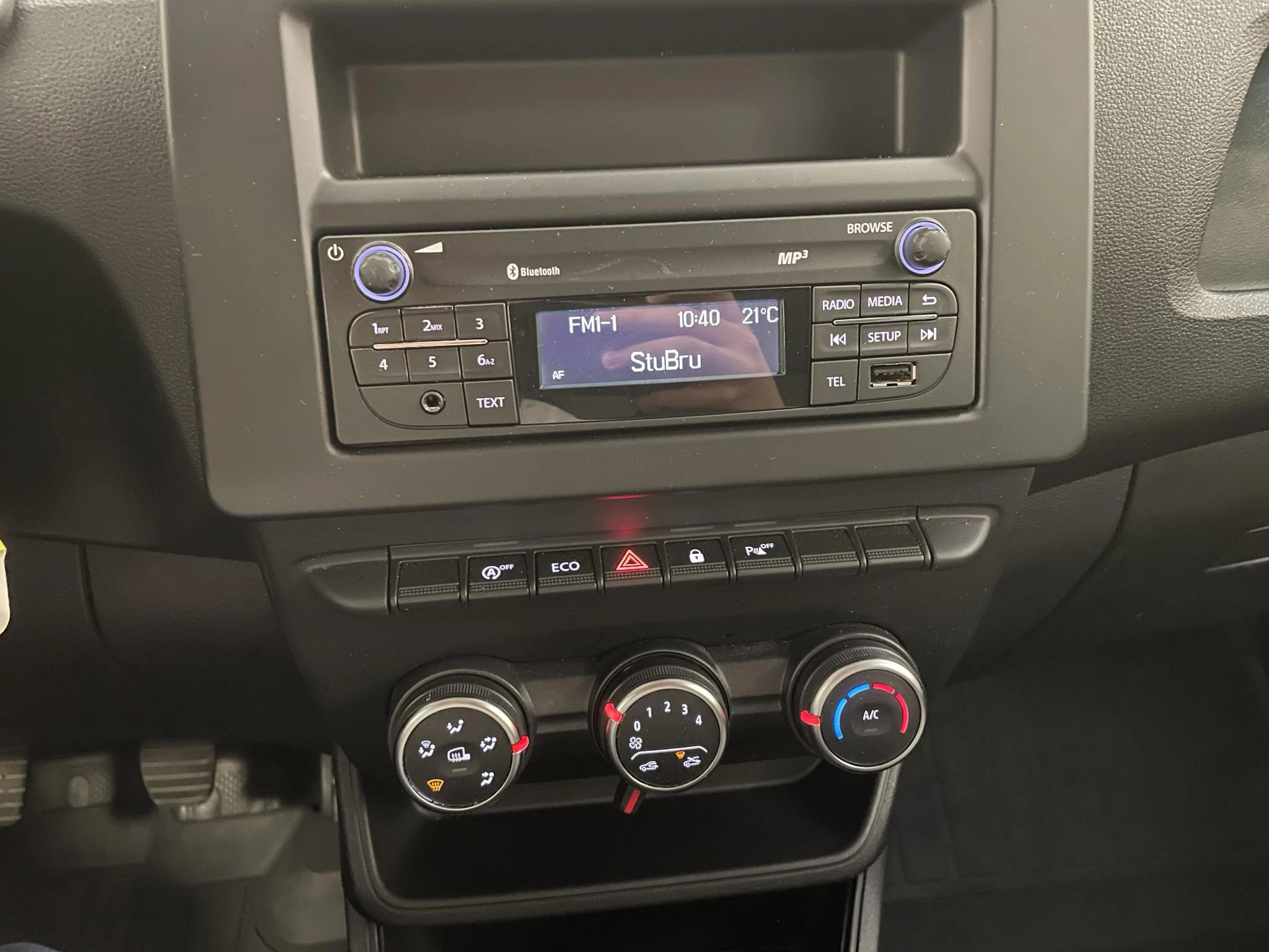 Renault-Express-image-11