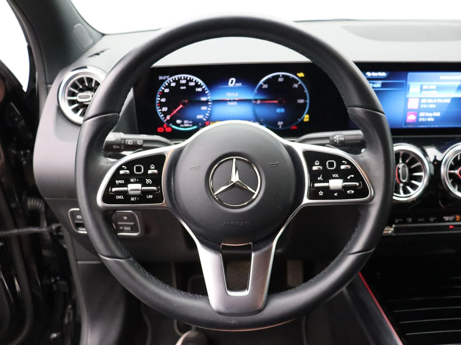 Mercedes-Benz EQA 250 Business Line
