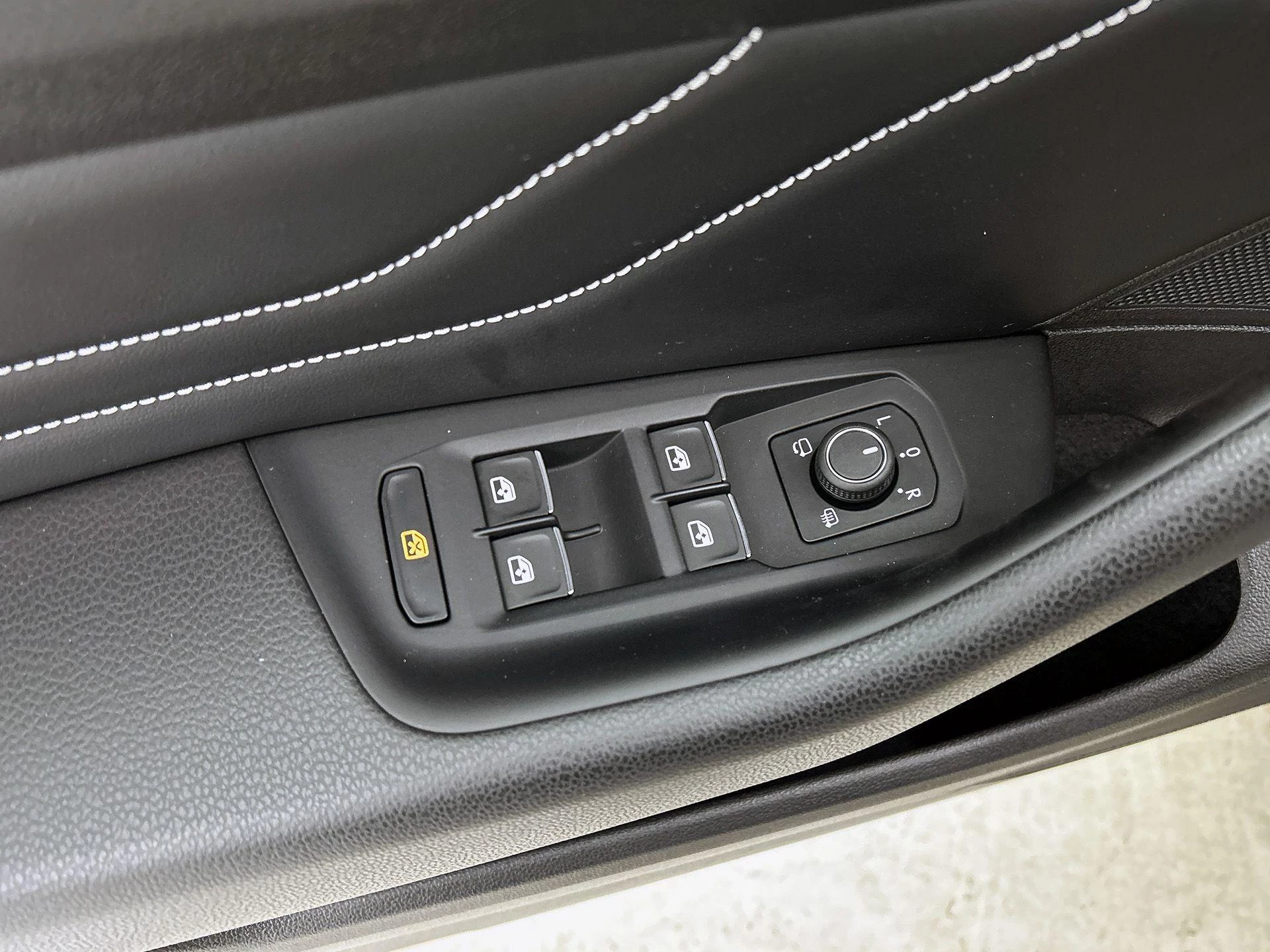 Volkswagen-Passat-image-47