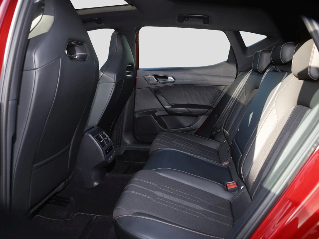 CUPRA Leon 2.0 TSI DSG Navi/Pano/RFK/ACC