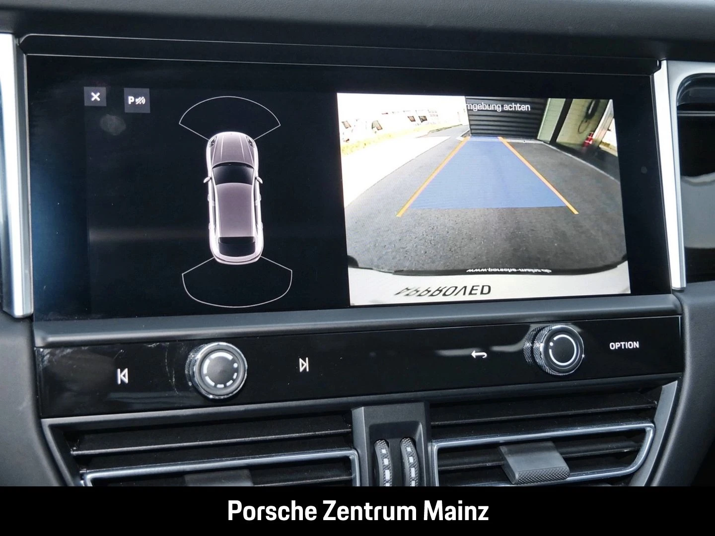 Porsche-Macan-image-16