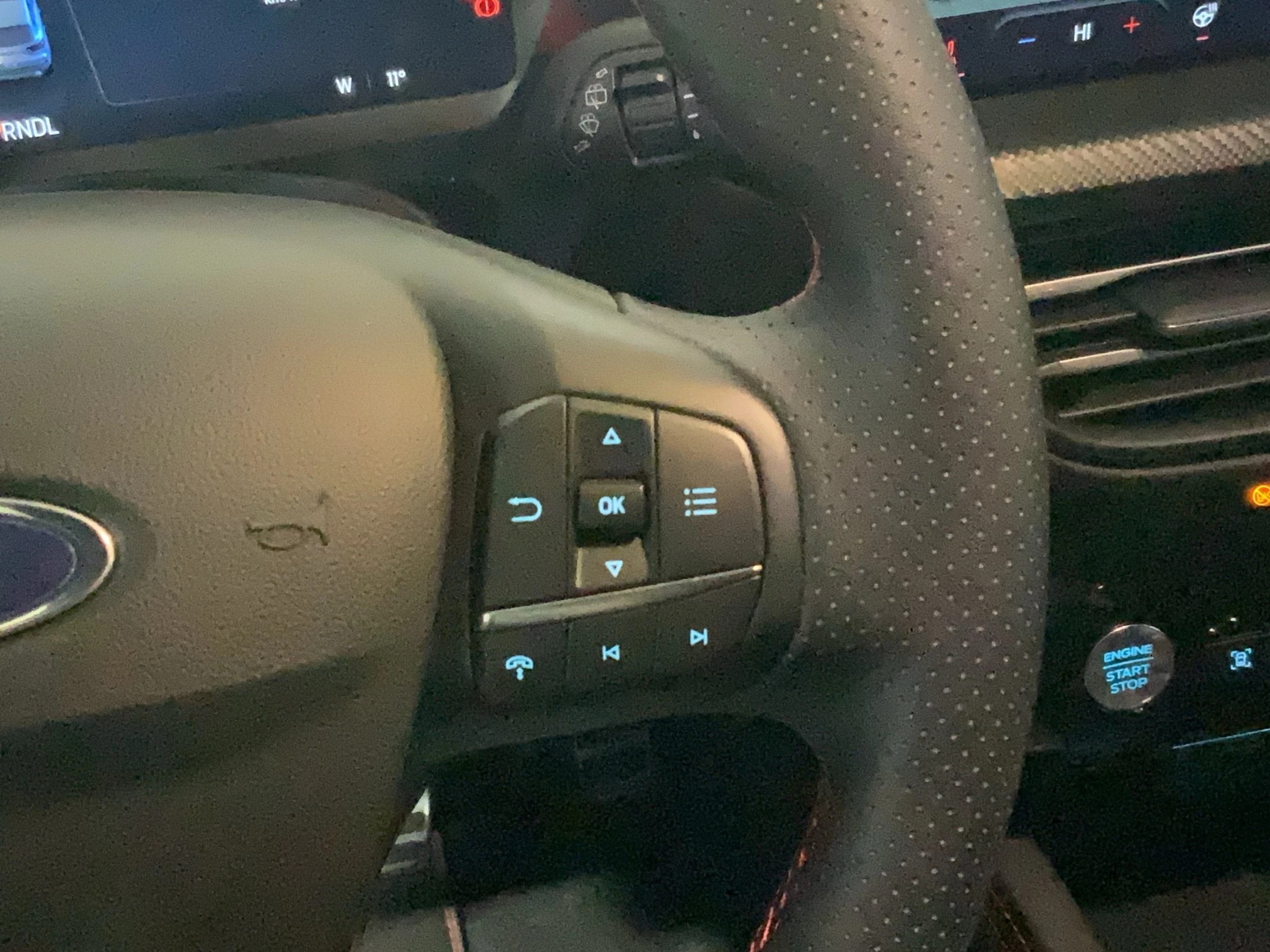 Ford Kuga ST-Line X Aut.*360GRAD*LED-MATRIX*NAVI*GRA*WINTER-PKT.