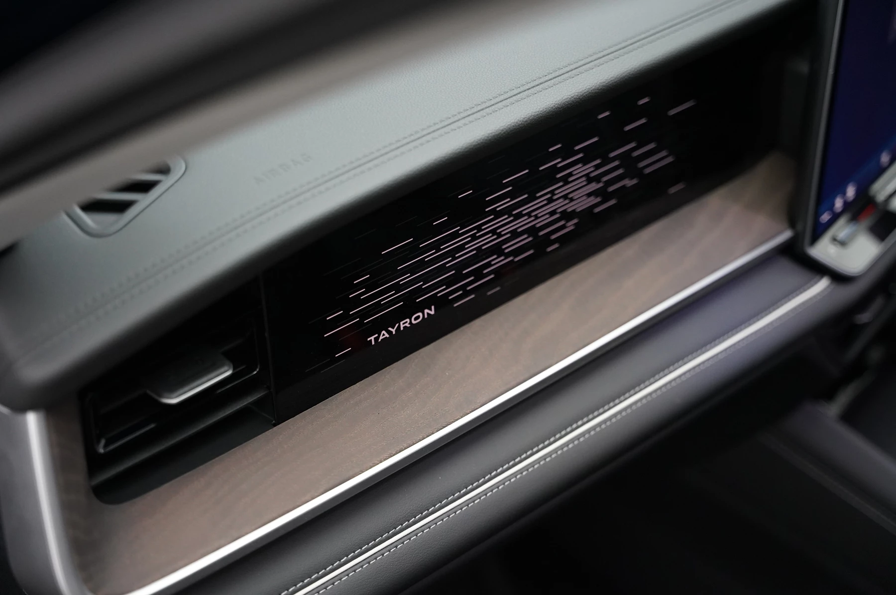 Volkswagen-Tayron-image-23