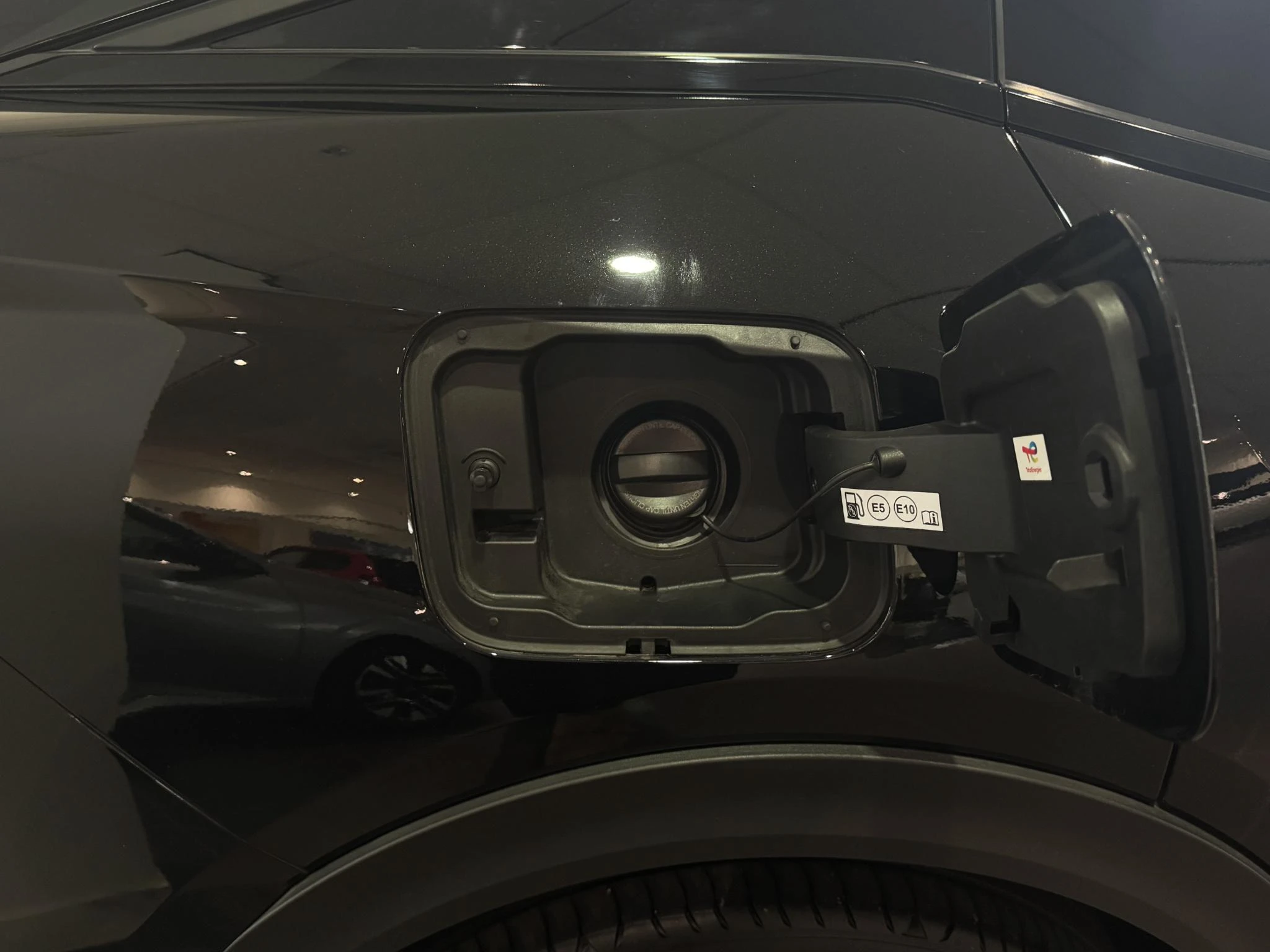 Peugeot 408 1.2 Hybrid 145 e-DCS6 Allure