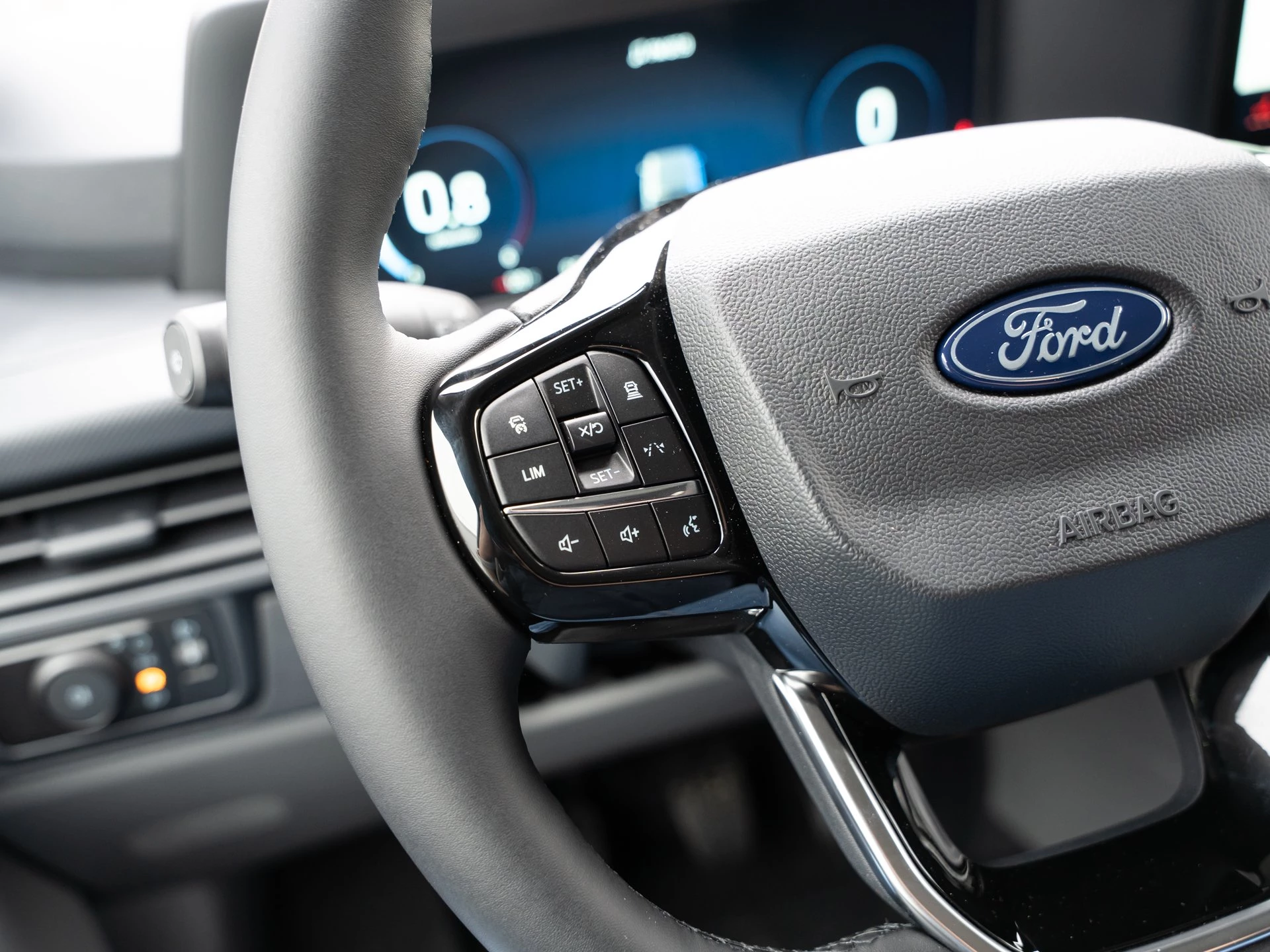 Ford-Transit Custom-image-20