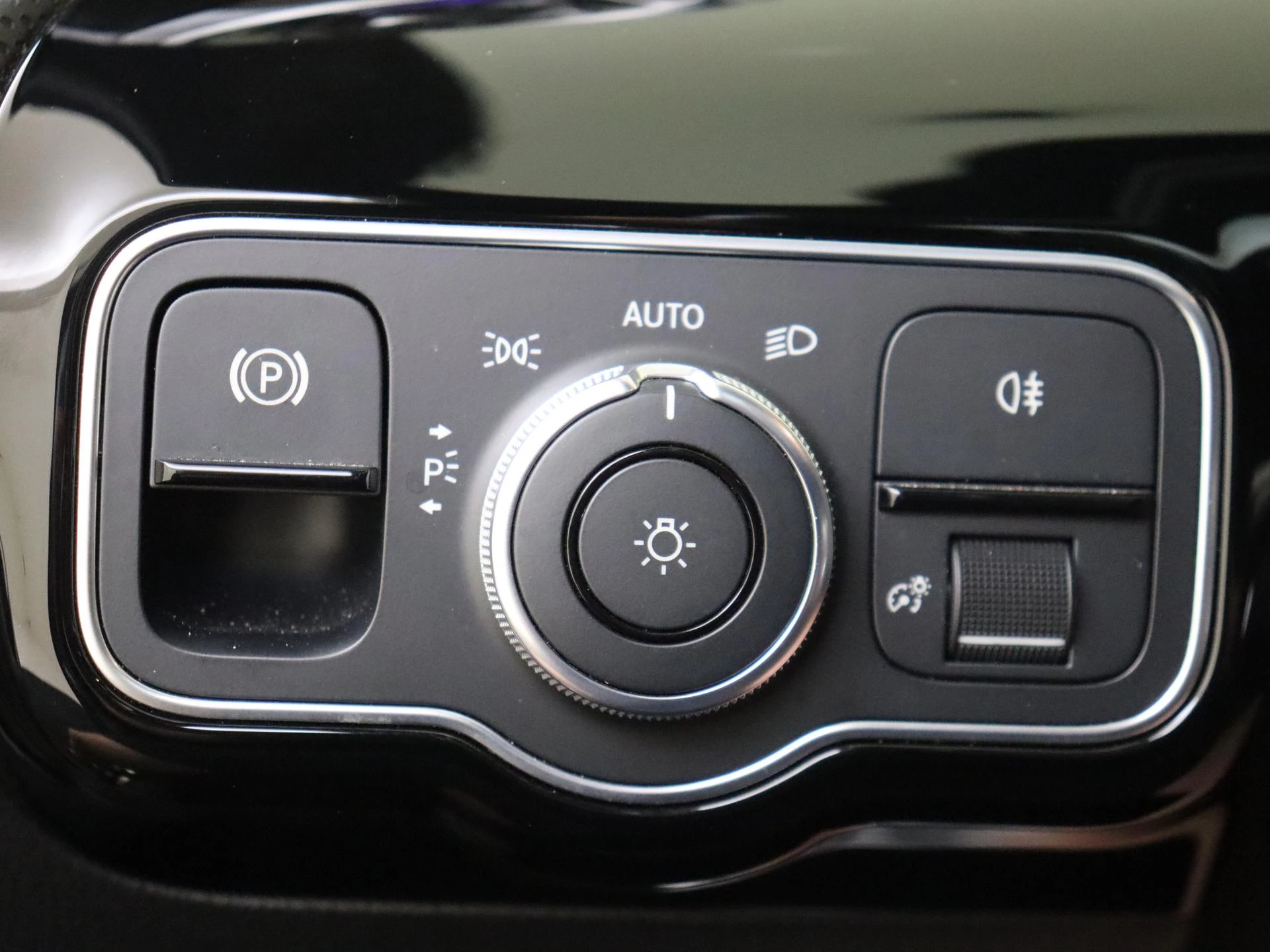 Mercedes-Benz-A-Klasse-image-24