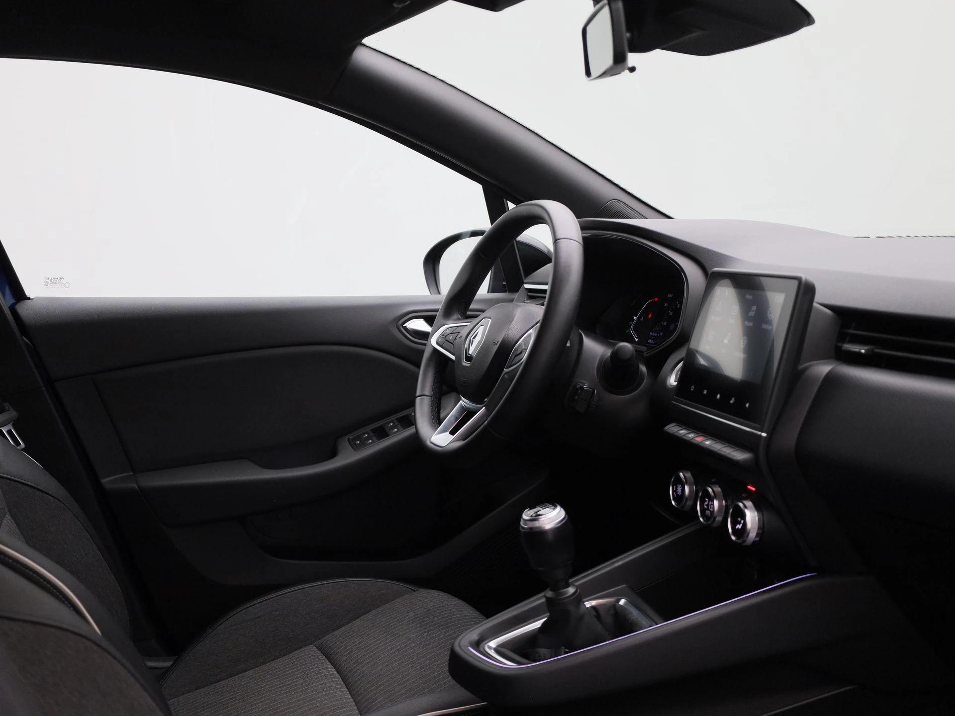 Renault-Clio-image-28