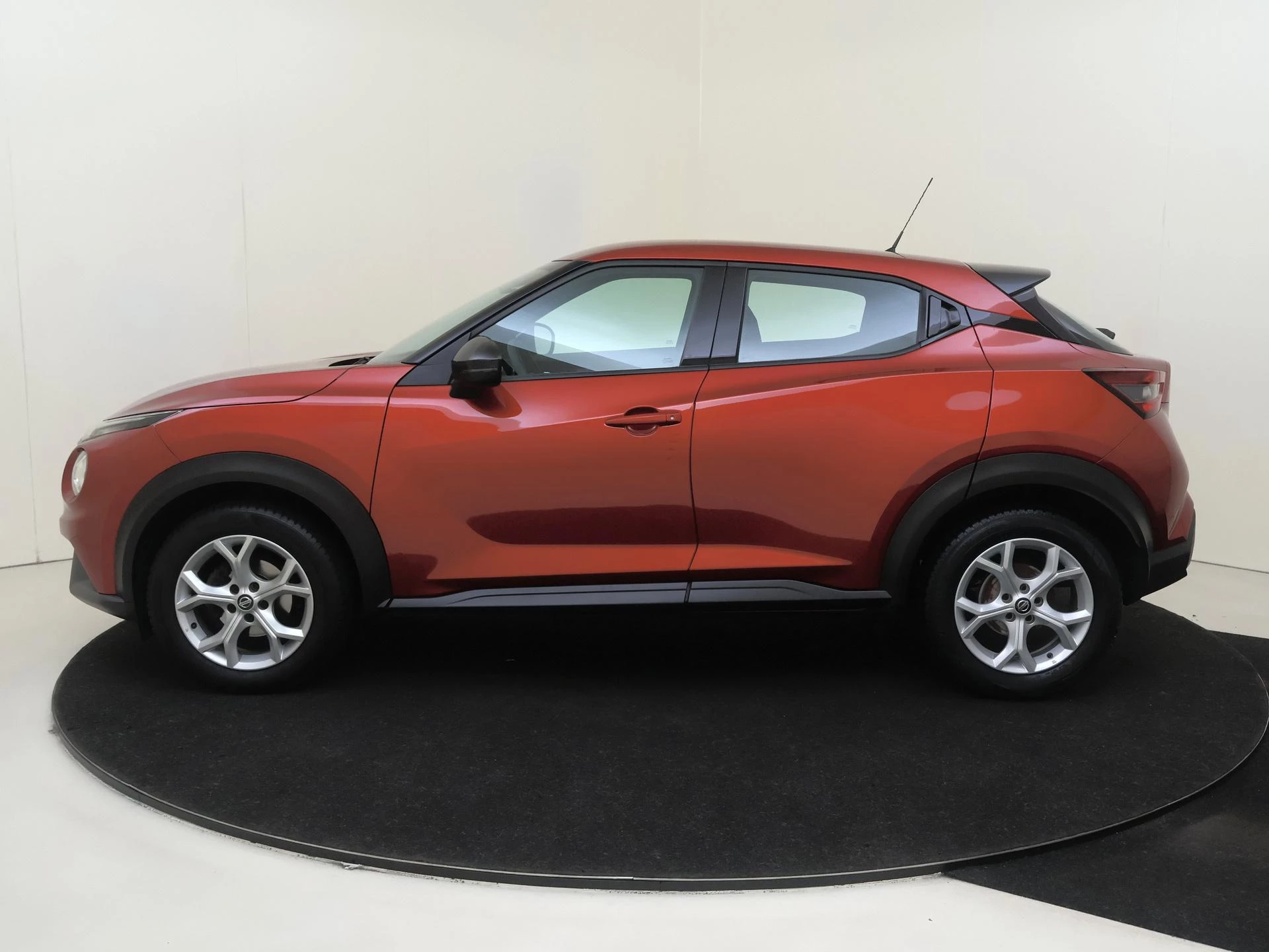 Nissan Juke 1.0 DIG-T Business Edition