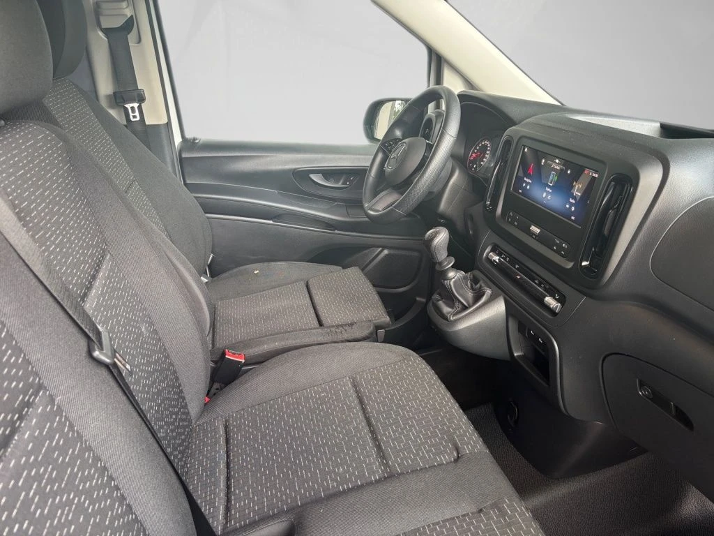 Mercedes-Benz-Vito 116-image-12
