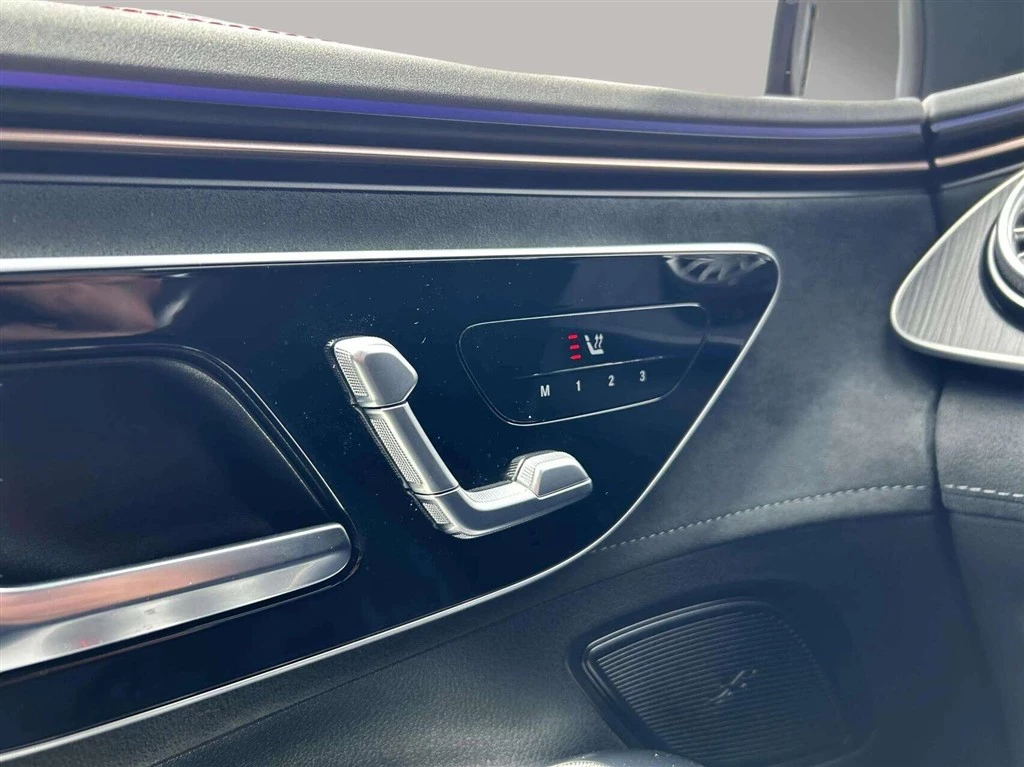 Mercedes-Benz-EQE-image-9
