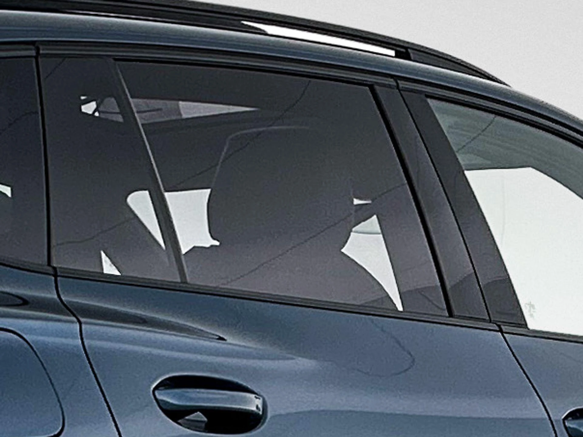 Volkswagen-Tiguan-image-3