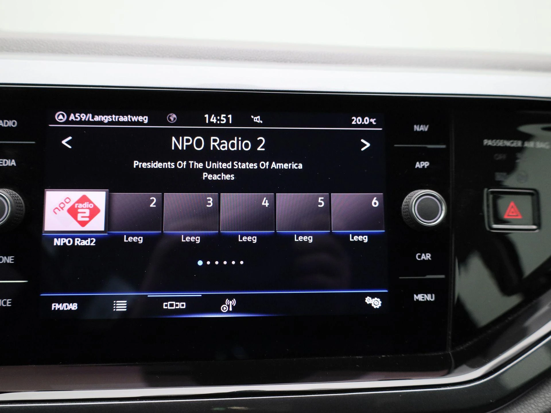 Volkswagen-Polo-image-14
