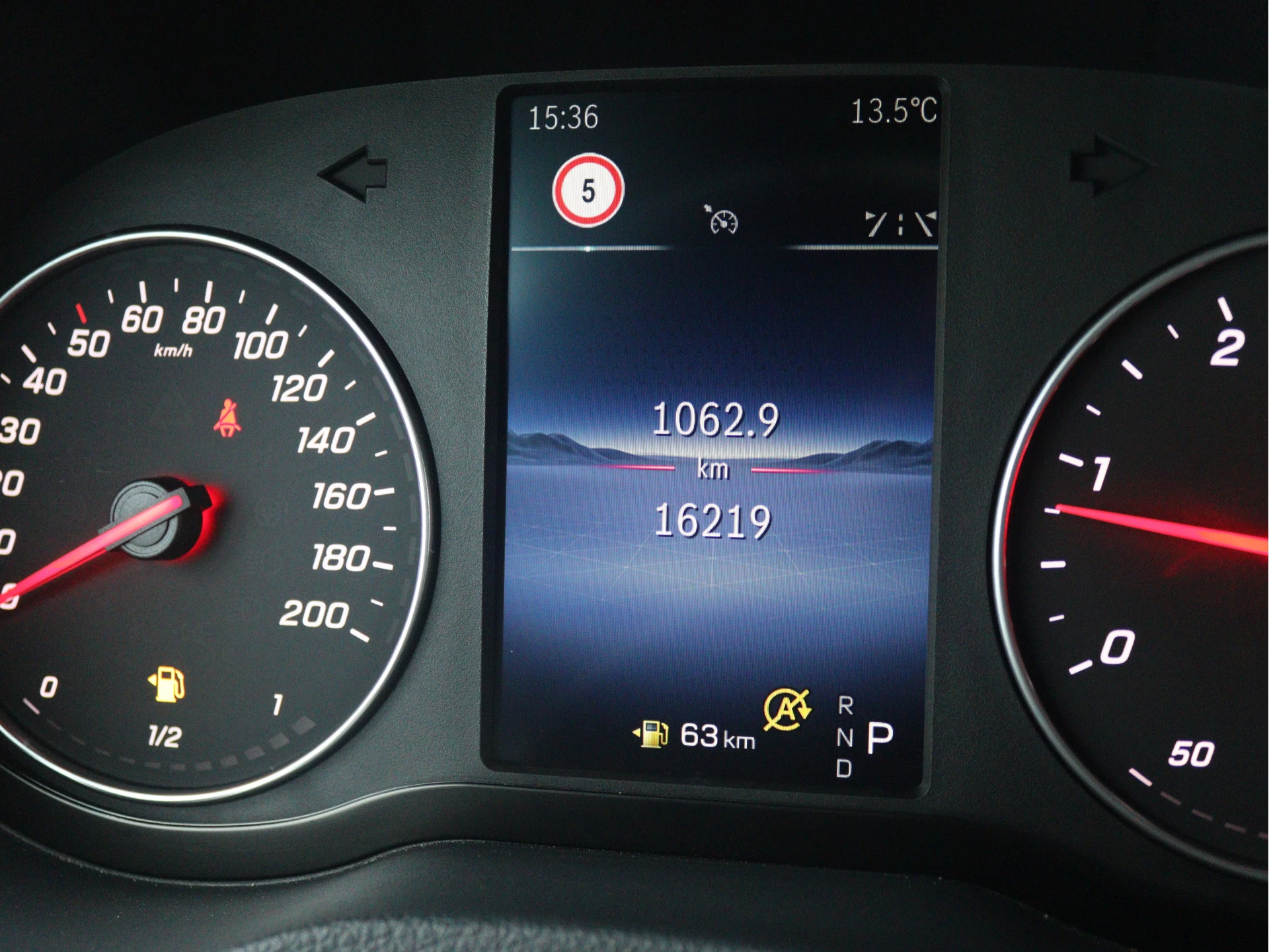 Mercedes-Benz-Sprinter-image-5