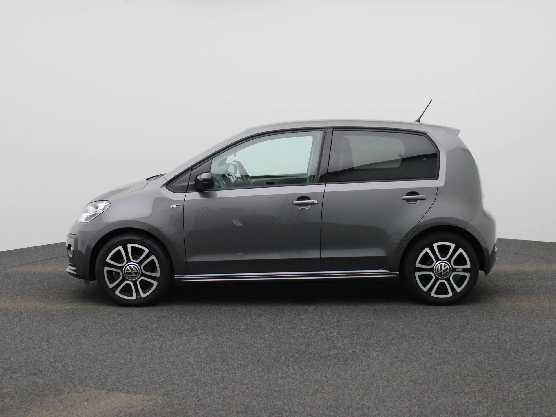 Volkswagen-up!-image-3