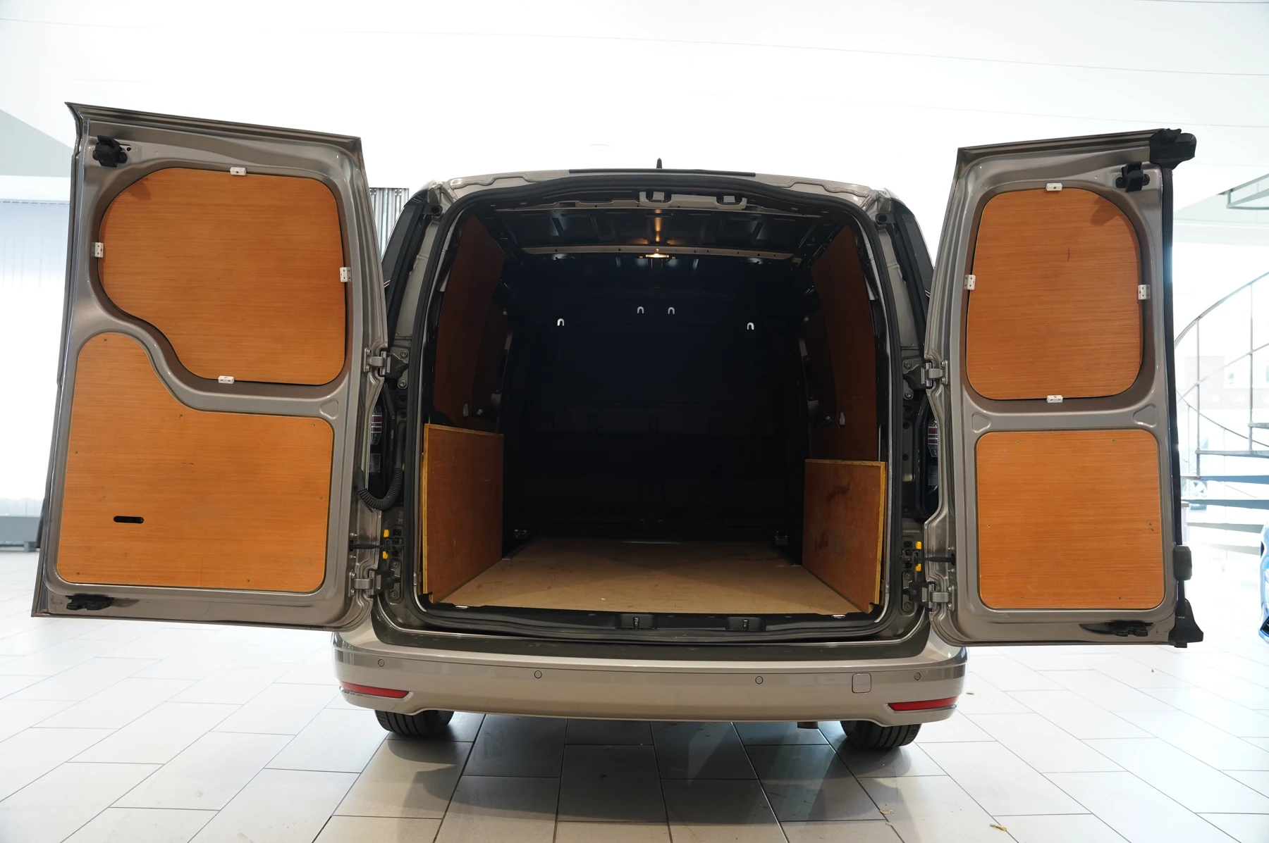Volkswagen-Caddy-image-32