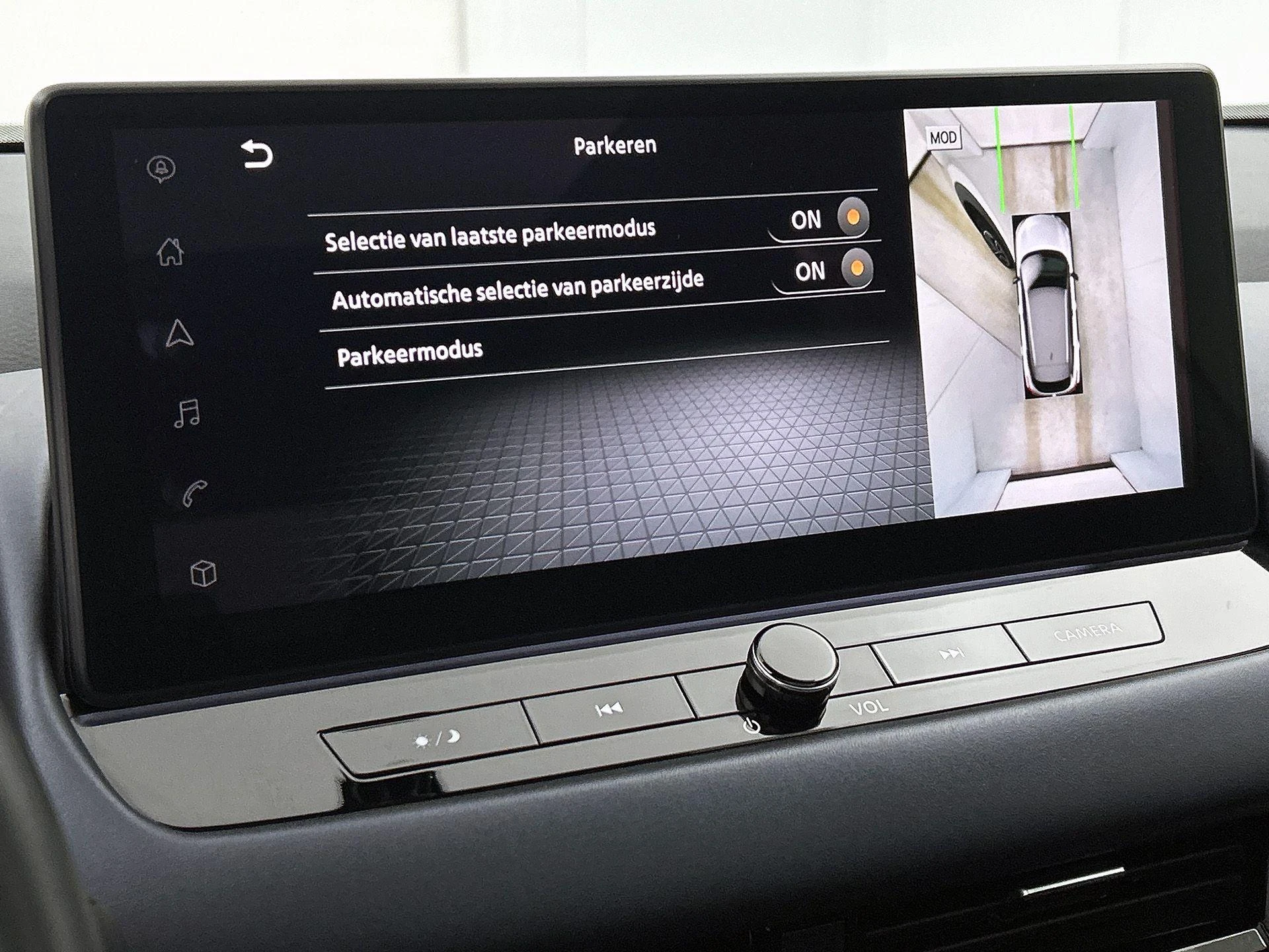 Nissan-QASHQAI-image-11